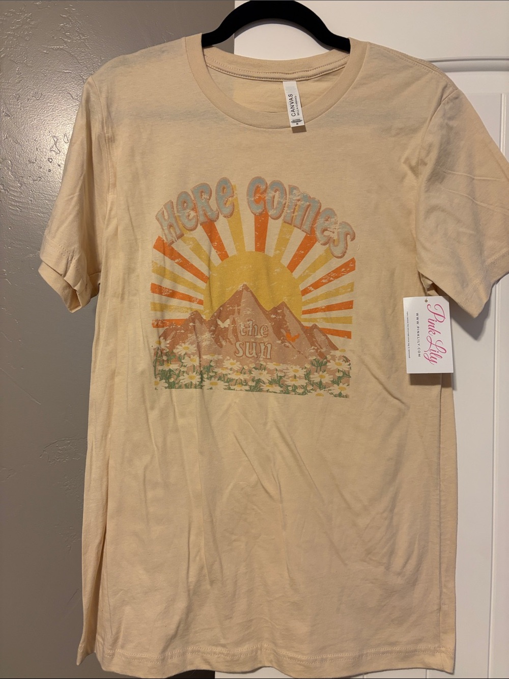 Pink Lily Beige Graphic Tee "Here Comes the Sun"